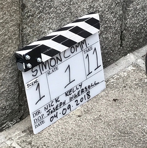 Simon behindthescenes 484x496 D2